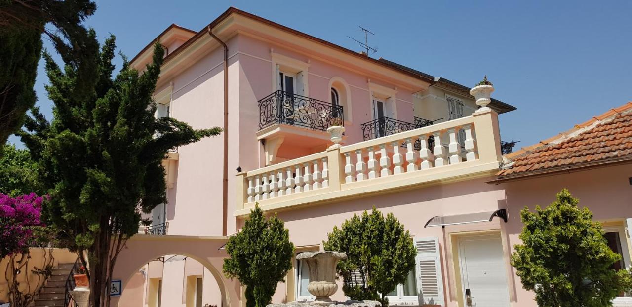 Le Vauban Hotel Villefranche-sur-Mer Ngoại thất bức ảnh